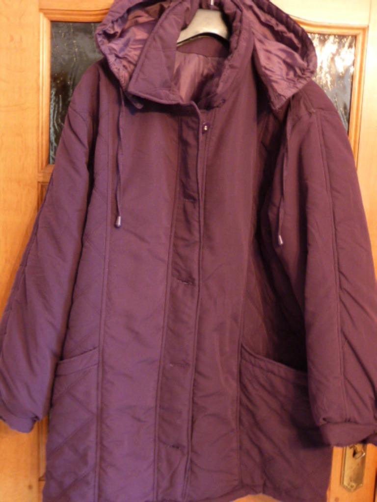 AV, VESTE BIEN CHAUDE .10 % SERONT VERSER POUR TELEVIE ., Enlèvement, Comme neuf, Taille 46/48 (XL) ou plus grande, Autres couleurs