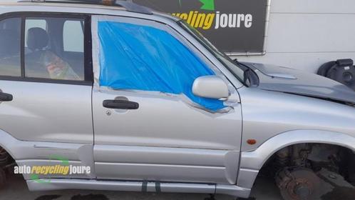 Portier 4Deurs rechts-voor van een Suzuki Grand Vitara (Gran, Auto-onderdelen, Carrosserie, Deur, Gebruikt, 3 maanden garantie