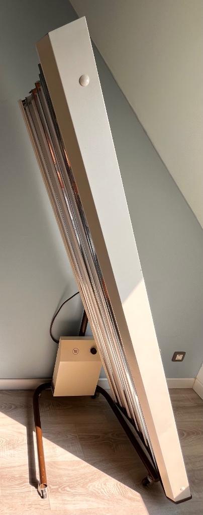 Zonnebank / zonnehemel, Elektronische apparatuur, Zonnebanken en Gezichtsbruiners, Gebruikt, Minder dan 10 lampen, Ophalen