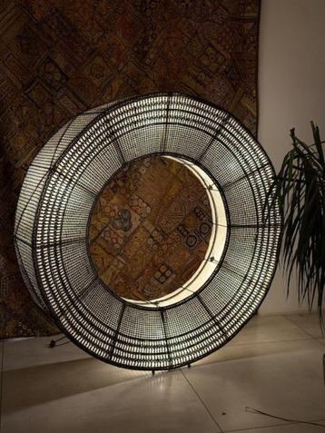 Traditionele Thaise Zen-lamp beschikbaar voor biedingen