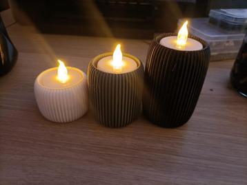 3 LED lichtjes (wit, grijs, zwart) beschikbaar voor biedingen