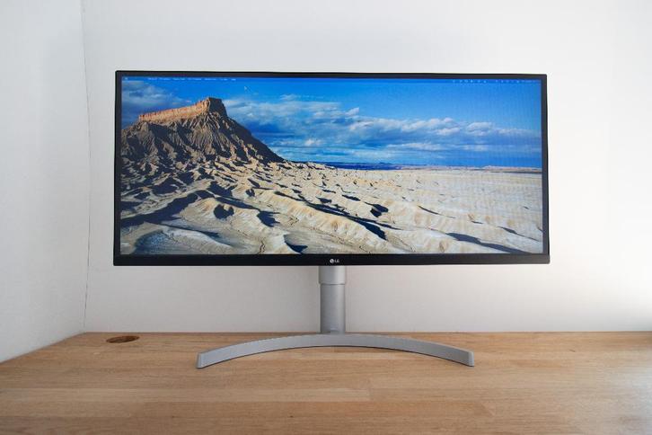 LG Ultrawide 34WQ650-W 81,6cm breed, Computers en Software, Monitoren, Gebruikt, DisplayPort, HDMI, Ingebouwde speakers, Hoofdtelefoonaansluiting