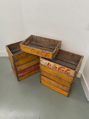 Oude Coca Cola bakjes / kist in hout