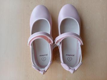 NIEUWE schoenen Mayoral maat 31 beschikbaar voor biedingen
