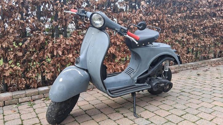 Scooter 125cc met papieren, Fietsen en Brommers, Snorfietsen en Snorscooters, Ophalen