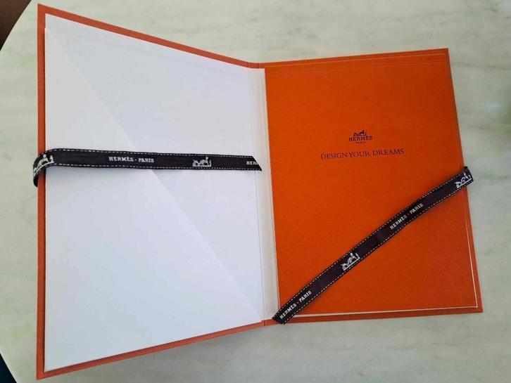 fijn geschenkje kopen ? teken- schrijfblok 30 p. Hermès, Diversen, Schrijfwaren, Zo goed als nieuw, Ophalen of Verzenden