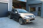 Mitsubishi L200 Basis Doppelkabine 4WD. HANDELAAR OF EXPORT, Euro 5, Stof, Gebruikt, 181 pk