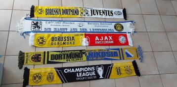 5 écharpes anciennes du Borussia Dortmund pour les collectio