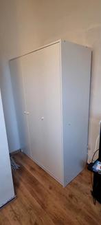 Kleerkast + bed + matras + optie nachtkastje, Enlèvement