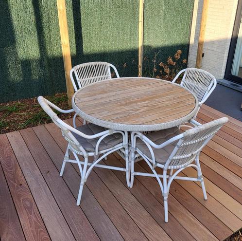 Tuinset : tuintafel met 4 stoelen, Tuin en Terras, Tuinsets en Loungesets, Gebruikt, Tuinset, Kunststof, 4 zitplaatsen, Eettafel