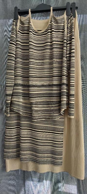 nieuw prachtig ensemble Sarah Pacini: rok + pull / speciaal beschikbaar voor biedingen