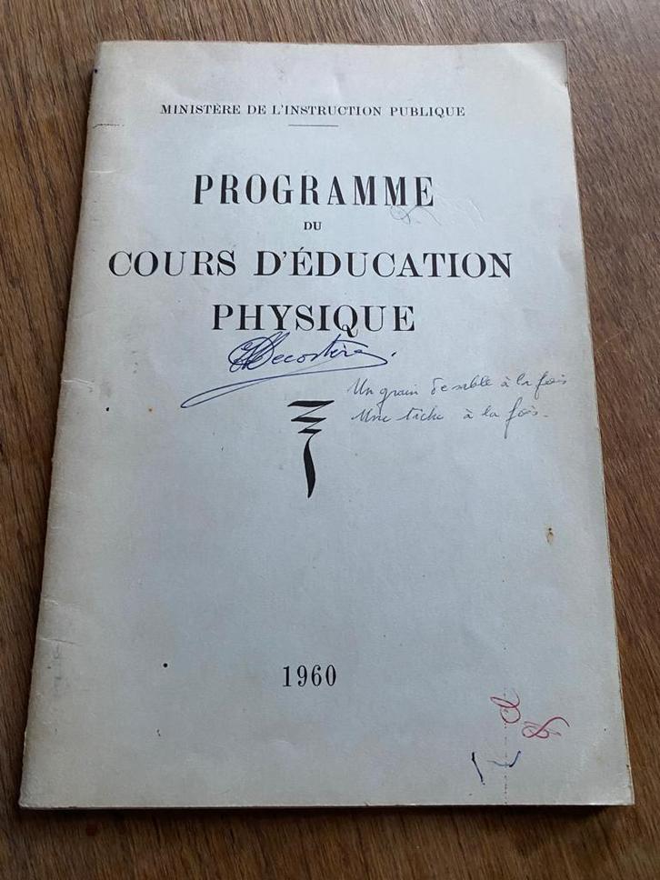 Programme du cours d’éducation physique 1960, Boeken, Studieboeken en Cursussen, Gelezen, Niet van toepassing, Verzenden