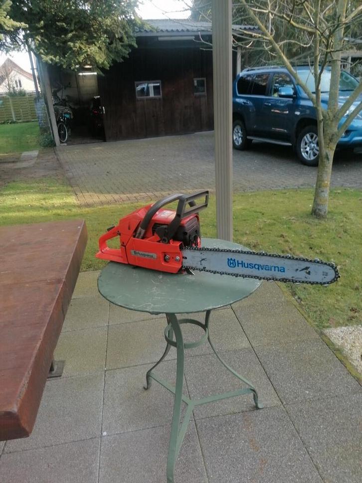 Kettingzaag Husgvarna., Doe-het-zelf en Bouw, Gereedschap | Zaagmachines, Gebruikt, Kettingzaag, Ophalen