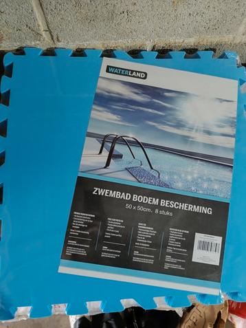 44 tapis pour piscine  beschikbaar voor biedingen