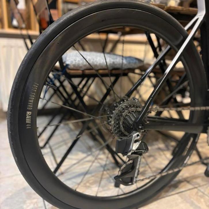 FFWD RAW demo wielset, Fietsen en Brommers, Fietsonderdelen, Zo goed als nieuw, Ophalen of Verzenden