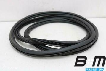 Portierrubber linksvoor VW Tiguan 5NA 5NA867911B