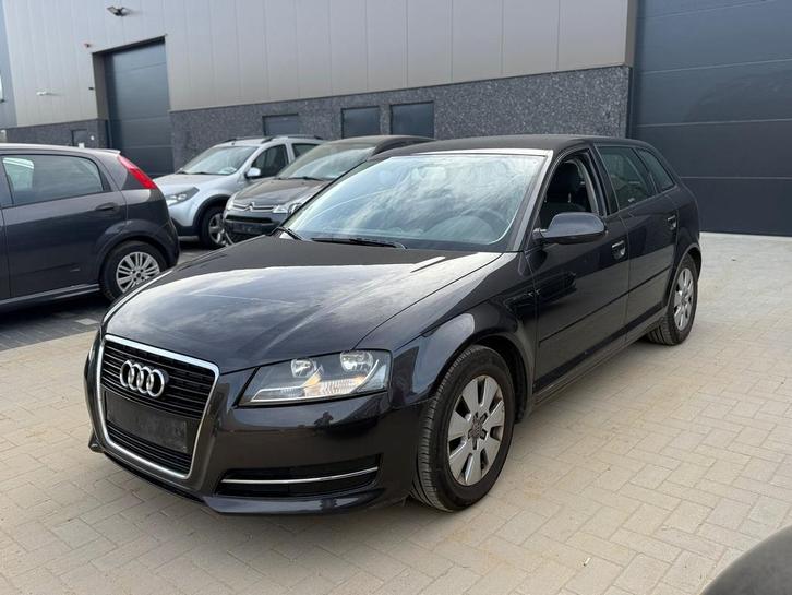 Audi A3 - 1.6 tdi - 2011, Auto's, Audi, Bedrijf, A3, Airbags, Airconditioning, Navigatiesysteem, Trekhaak, Ophalen