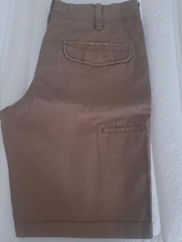 Short H&M Maat 33. beschikbaar voor biedingen