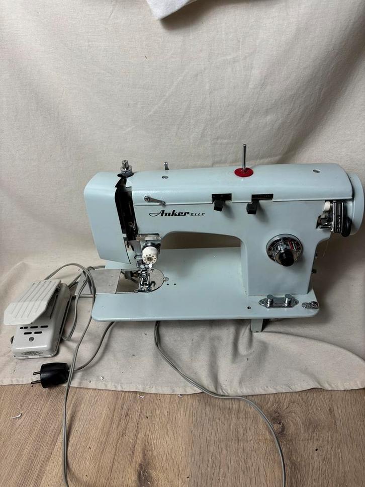 Anker naaimachine ette, Hobby & Loisirs créatifs, Machines à coudre & Accessoires, Comme neuf, Enlèvement
