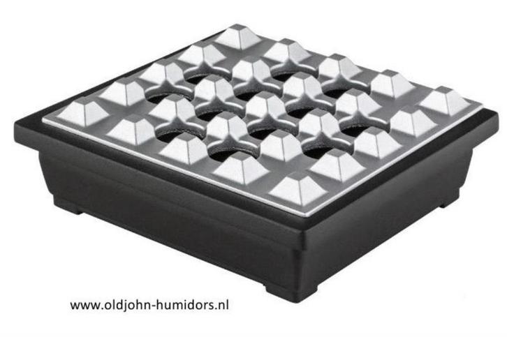 ANGELO  SIGAREN ASBAK ALUMIMIUM 18.4 x 18.4 x 6 cm!   sab12, Verzamelen, Rookartikelen, Aanstekers en Luciferdoosjes, Nieuw, Tabaksdoos of Verpakking