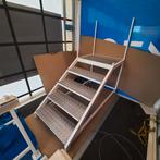Magazijn trap 4 treden + platform, Bricolage & Construction, Échelles & Escaliers, Comme neuf, Enlèvement, Escalier, Moins de 2 mètres