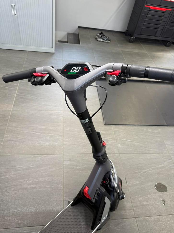 Elektrische step segway gt1, Fietsen en Brommers, Steps, Zo goed als nieuw, Ophalen