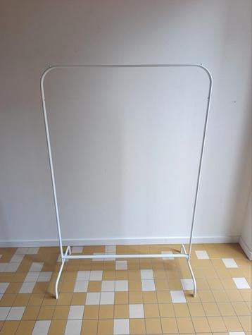 2 IKEA kleding rekjes beschikbaar voor biedingen