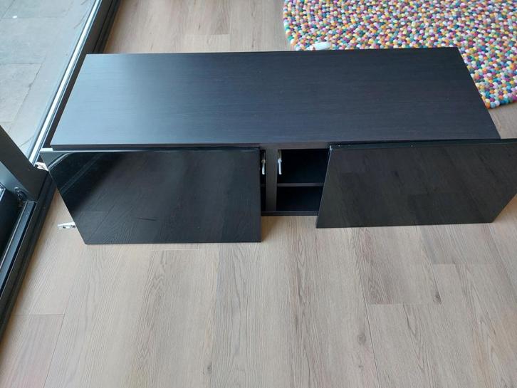 Zwarte kast ikea, Huis en Inrichting, Kasten | Wandmeubels, Gebruikt, Minder dan 100 cm, Minder dan 150 cm, 25 tot 50 cm, Met deur(en)