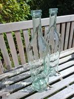 2 Grote licht groene flessen met kraantje, Ophalen, 50 tot 75 cm, Groen, Glas