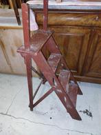 Vintage houten trapladder om aan te passen, Doe-het-zelf en Bouw, Ladders en Trappen, Ophalen, Gebruikt, Opvouwbaar of Inschuifbaar