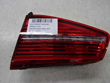 PANNEAU ARRIÈRE DROIT AVEC LAMPE Passat Variant (3G5), Utilisé, Volkswagen