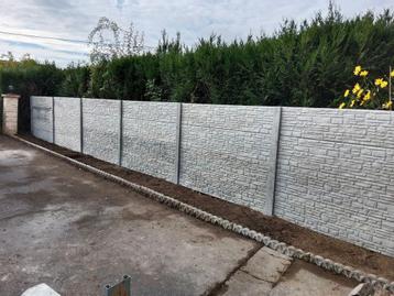  Omheiningen installeren — hout, hard, beton  beschikbaar voor biedingen