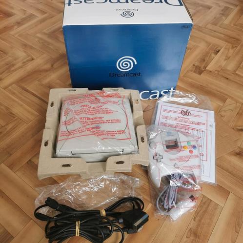 SEGA Dream Cast PAL, Consoles de jeu & Jeux vidéo, Consoles de jeu | Sega, Neuf, Saturn ou Dreamcast, Avec 1 manette, Enlèvement ou Envoi