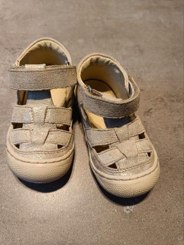 Baby schoenen, maat 19  beschikbaar voor biedingen