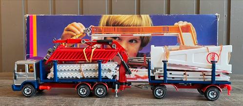 Camion Siku 3715 Man avec passerelle pour piétons, Hobby & Loisirs créatifs, Voitures miniatures | Échelles Autre, Neuf, Bus ou Camion