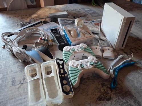 Nintendo Wii pakket (Modded/Homebrew/softmod), Games en Spelcomputers, Spelcomputers | Nintendo Wii, Gebruikt, Met 2 controllers