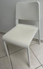4 witte stoelen IKEA, Ophalen