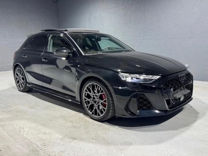 NEW MODEL RS3 SPORTB 400PK MEGA VOL/PANO/SSZET/SPORTU/MAGNET, Autos, Audi, Entreprise, Achat, RS3, 4x4, Caméra de recul, Phares directionnels