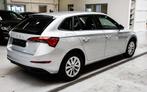 Skoda Scala 1.0 TSI Ambition DSG - NAVI / SMARTLINK / PDC /, Auto's, Te koop, Zilver of Grijs, Emergency brake assist, Berline