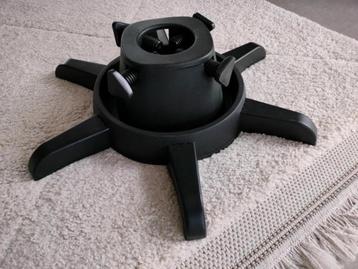 Kerstboom voet. Ikea. Grote en kleine bomen. beschikbaar voor biedingen