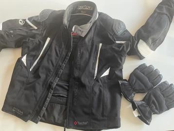 Moto-toebehoren helm- jas- bril - handschoenen beschikbaar voor biedingen