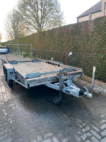 Autoremorque beschikbaar voor biedingen