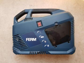 Draagbare compressor Ferm CRM1049, Doe-het-zelf en Bouw, Compressors, Ophalen of Verzenden, Zo goed als nieuw, 6 tot 10 bar, Mobiel