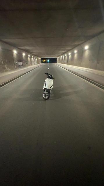 Piaggio Zip 2-takt | 50cc | 7.000 km | Frisse staat beschikbaar voor biedingen