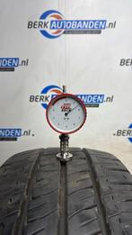 2x Michelin Agilis 235/60 R17C 117/115R + 235/60/17C 2356017, 17 inch, Ophalen of Verzenden, 235 mm, Band(en)