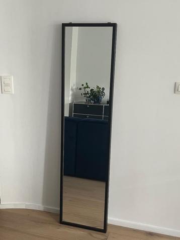 Grote Spiegel (Nissedal IKEA) beschikbaar voor biedingen