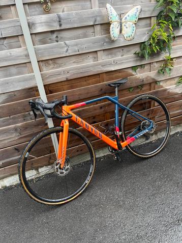 Cyclocross canyon 2022 beschikbaar voor biedingen