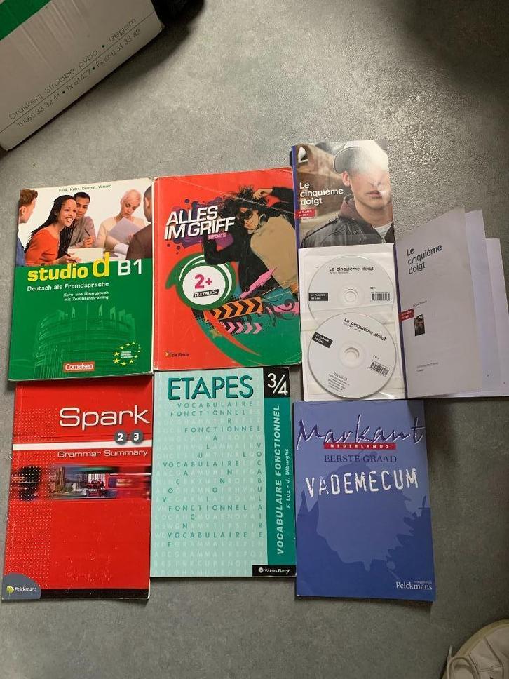 middelbaar : Duits Engels Esthetica markant étapes cinquième, Boeken, Schoolboeken, Gelezen, Duits, ASO, Ophalen of Verzenden