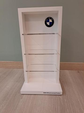 BMW display showcase voor 1:43 miniaturen beschikbaar voor biedingen