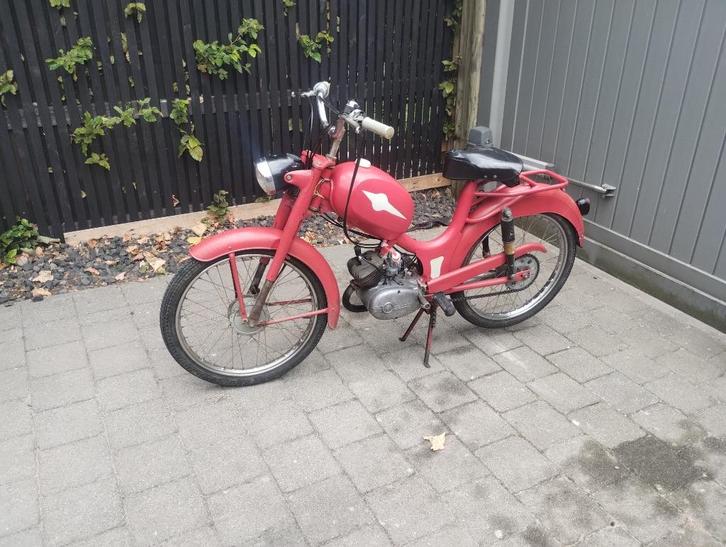 Beta cigno Turismo 1958 48cc oldtimer, Fietsen en Brommers, Brommers | Oldtimers, Overige merken, Ophalen